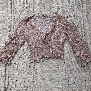 American Eagle floral blouse